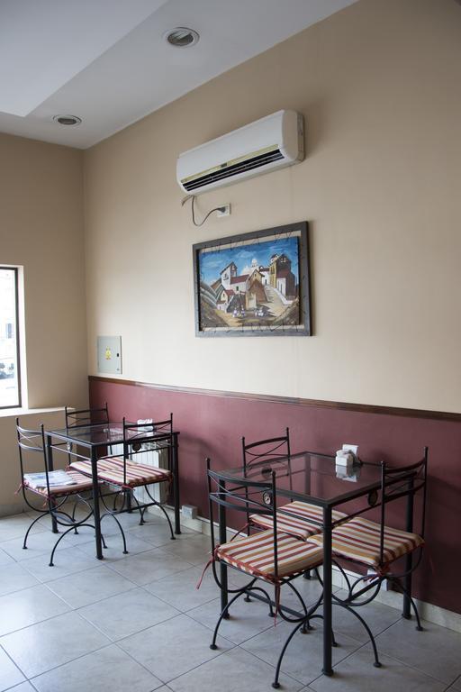 Hotel San Francisco Салта Екстериор снимка