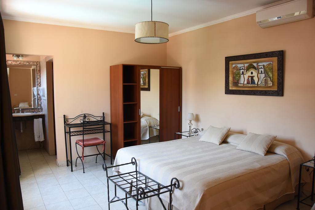 Hotel San Francisco Салта Екстериор снимка
